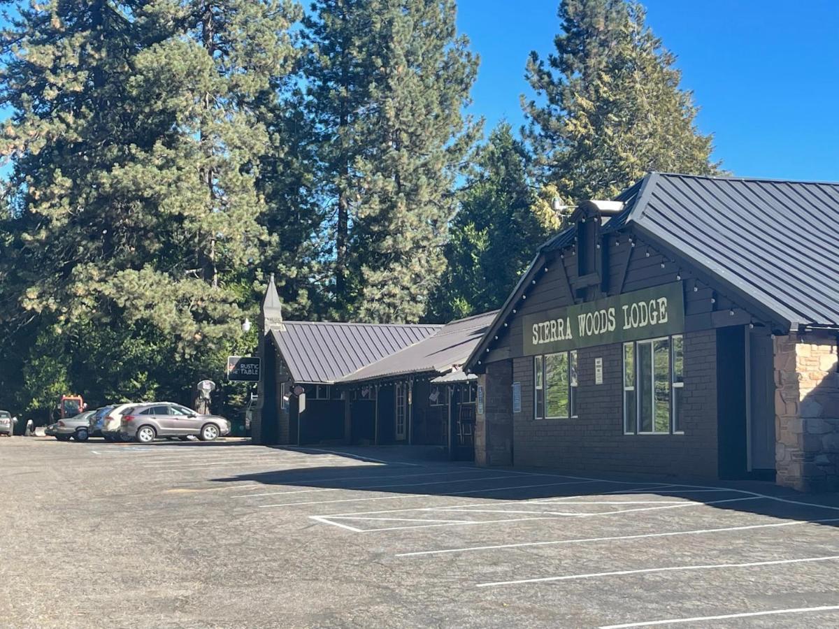 Hotel Sierra Woods