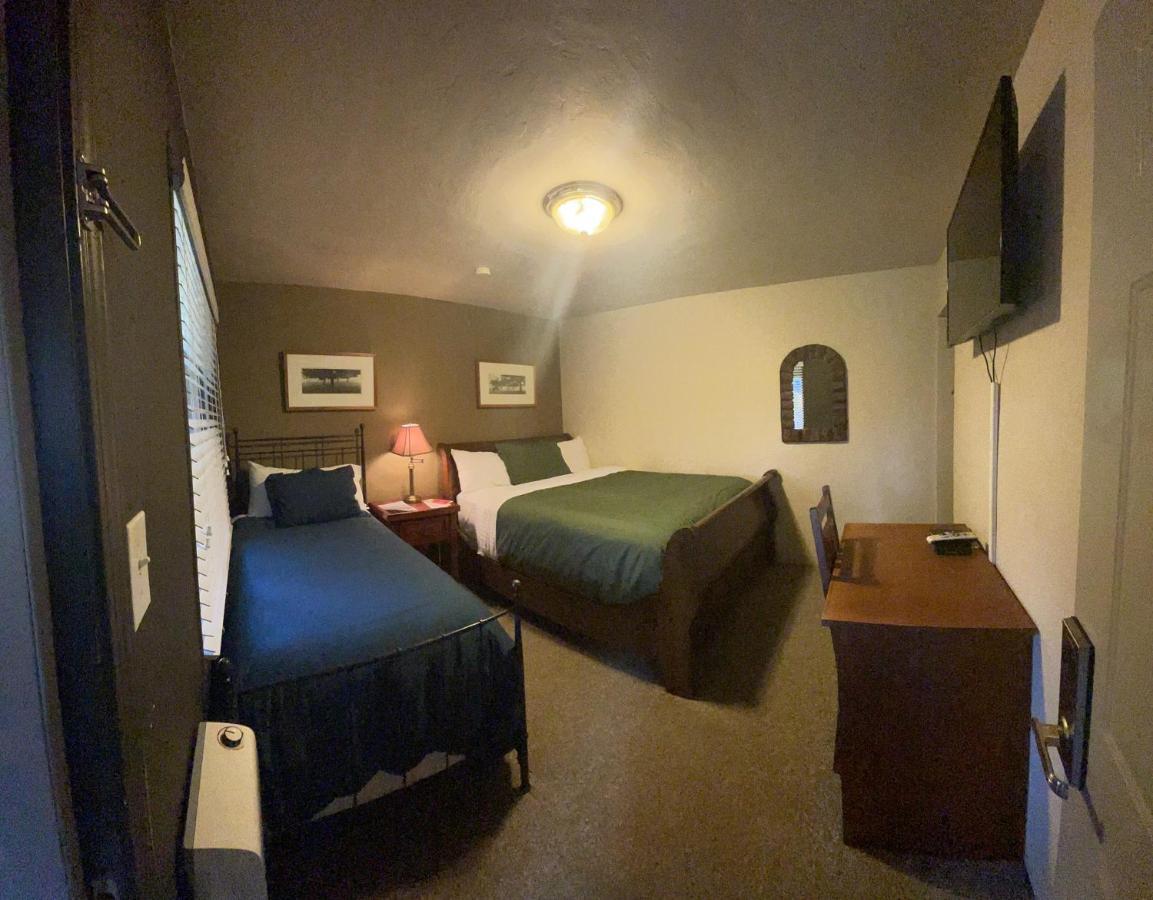 Sierra Woods Hotel