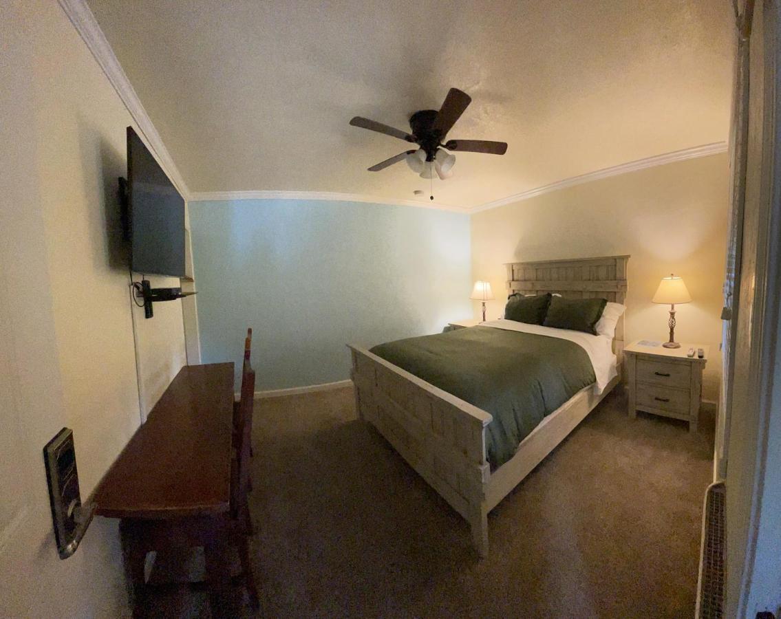 Hotel Sierra Woods Emigrant Gap